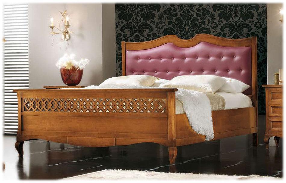 Купить Кровать 92159 Imbottito Modenese Gastone в магазине итальянской мебели Irice home