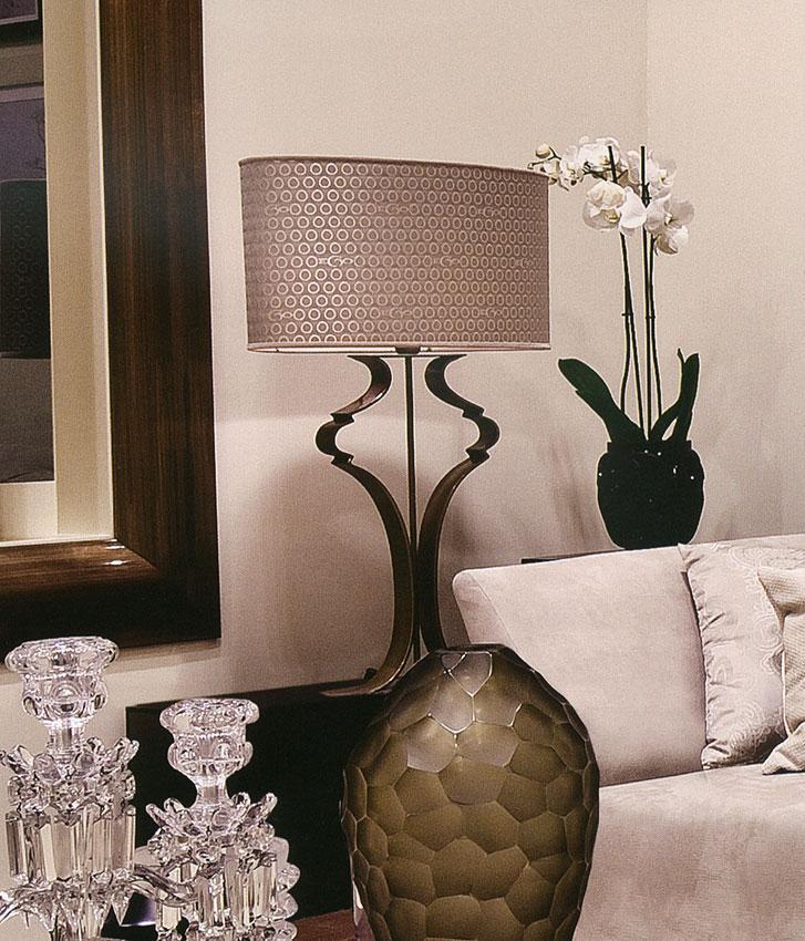 Купить Настольная лампа TWISTER CL601 Ego zeroventiquattro в магазине итальянской мебели Irice home
