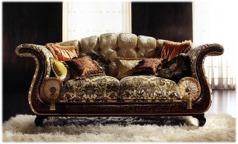 Купить Диван KRUG 3POSTI Bedding в магазине итальянской мебели Irice home