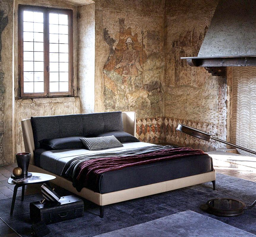 Купить Кровать BRETAGNE BED 5589270 Poltrona Frau в магазине итальянской мебели Irice home