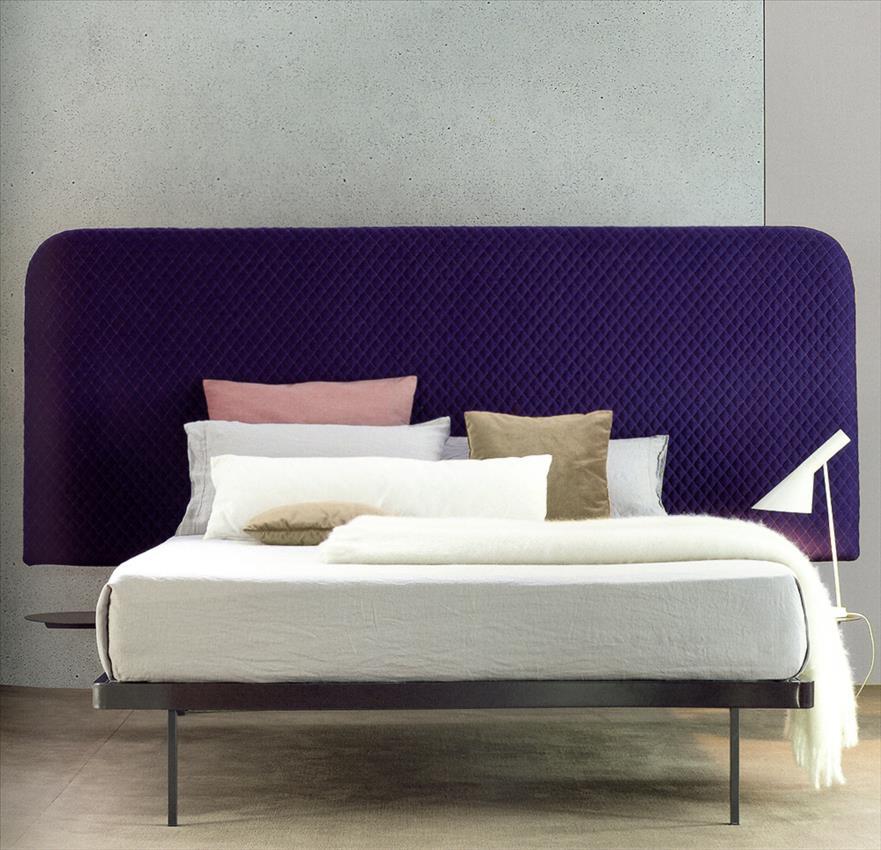 Купить Кровать Contrast Bed LCB8 Bonaldo в магазине итальянской мебели Irice home