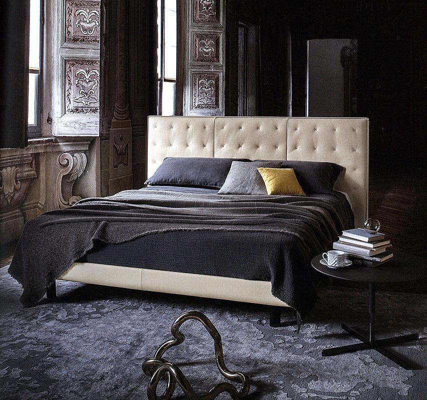 Купить Кровать JACK 5505270 Poltrona Frau в магазине итальянской мебели Irice home