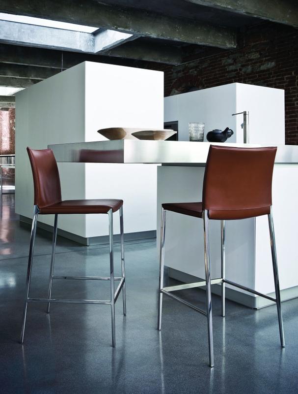 Купить Барный стул LIO 2291 Zanotta в магазине итальянской мебели Irice home