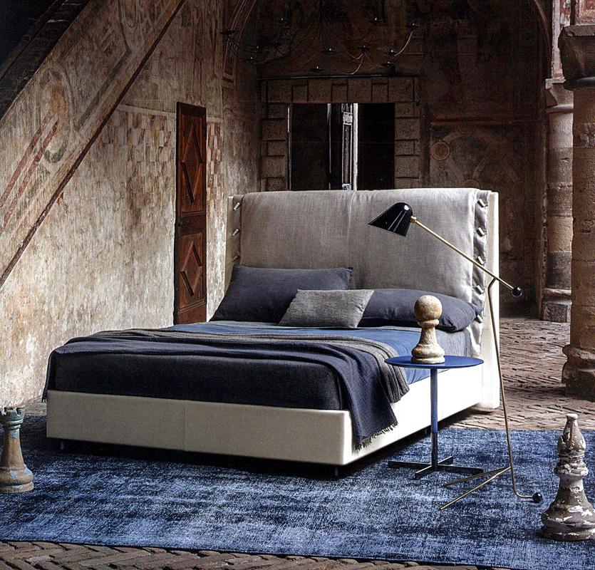 Купить Кровать ALTA FEDELTA 5376270 Poltrona Frau в магазине итальянской мебели Irice home